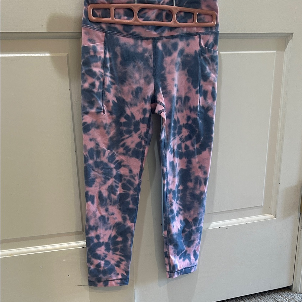 Athleta Kids Tie-Dye Leggings in Pink and Blue